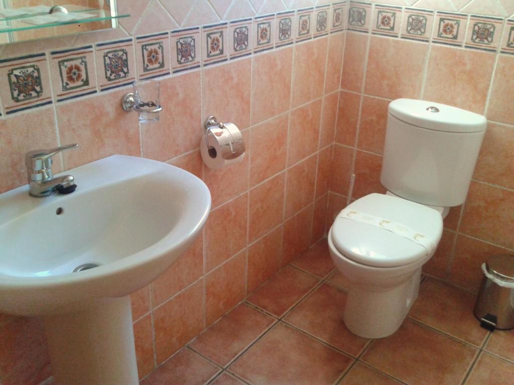 Hotel Restaurante Vinas Viejas Fuentes de Ayódar Εξωτερικό φωτογραφία