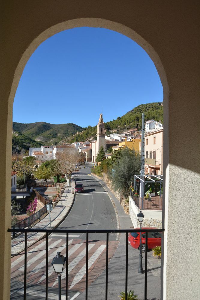 Hotel Restaurante Vinas Viejas Fuentes de Ayódar Εξωτερικό φωτογραφία